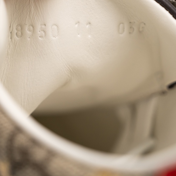 Size 11G 11.5 US Gucci Ace GG Supreme Bee Print Canvas Beige - Picture 10 of 12